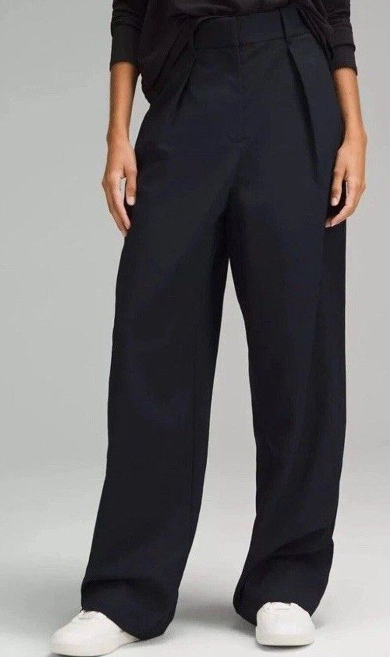 Lululemon Pleat Front High Rise Trouser Pants TRUE NAVY Regular 30" SZ L NWOT - Picture 1 of 15